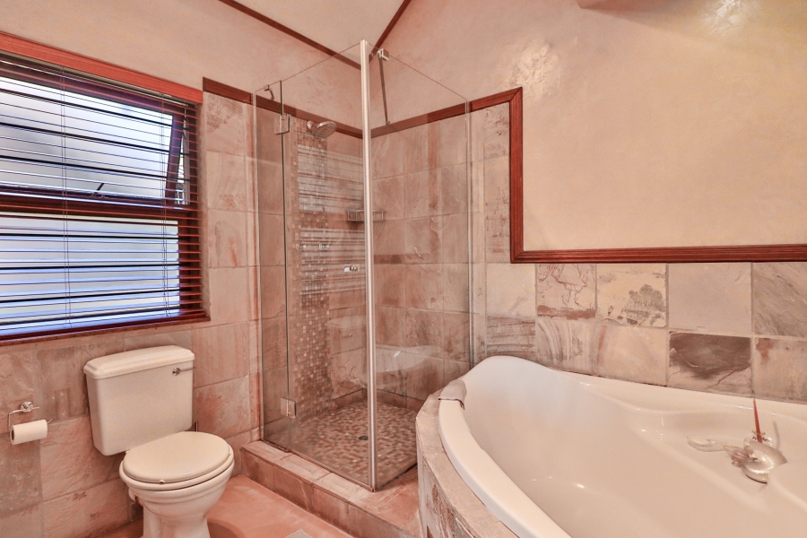 To Let 3 Bedroom Property for Rent in The Coves North West